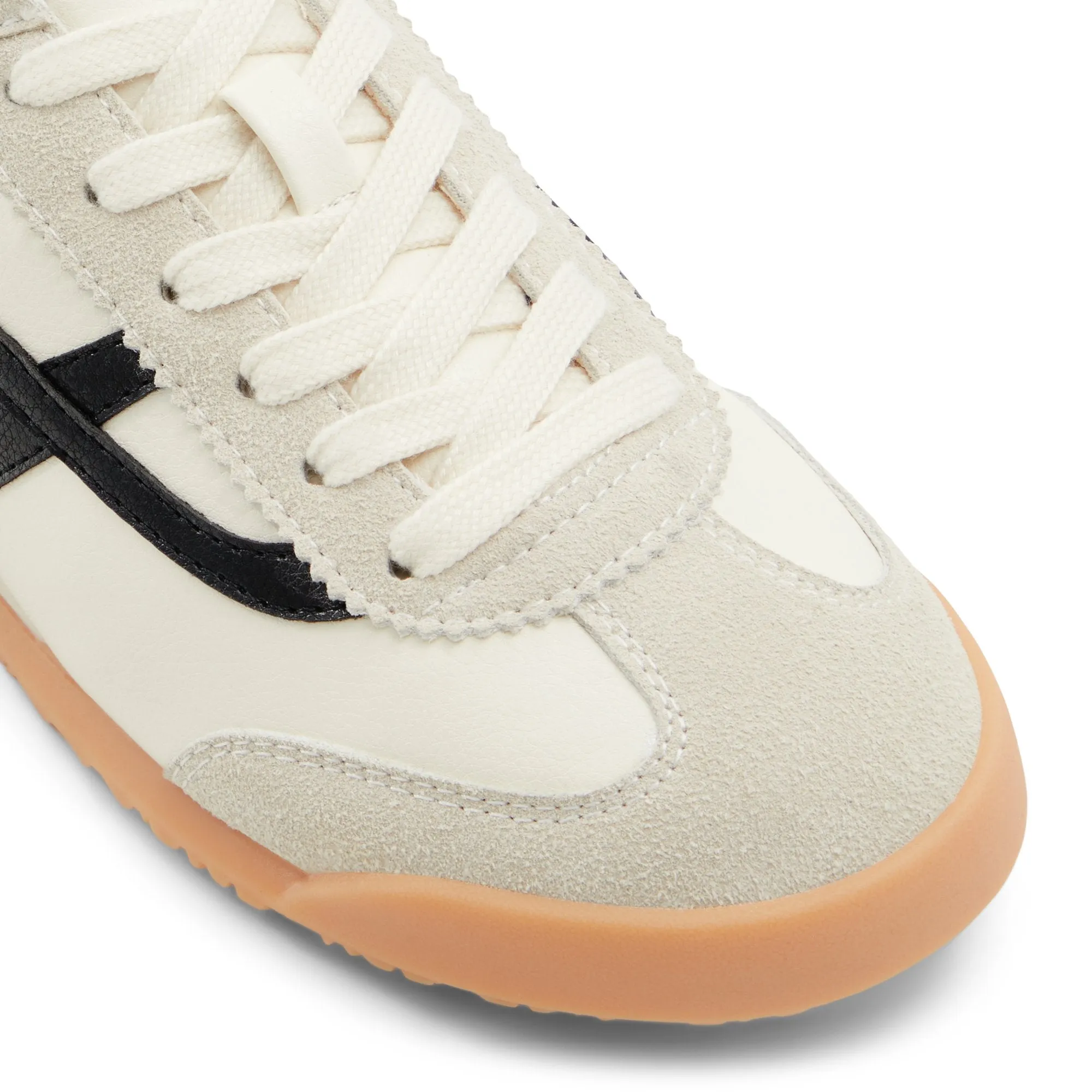 Beaa / Sneakers