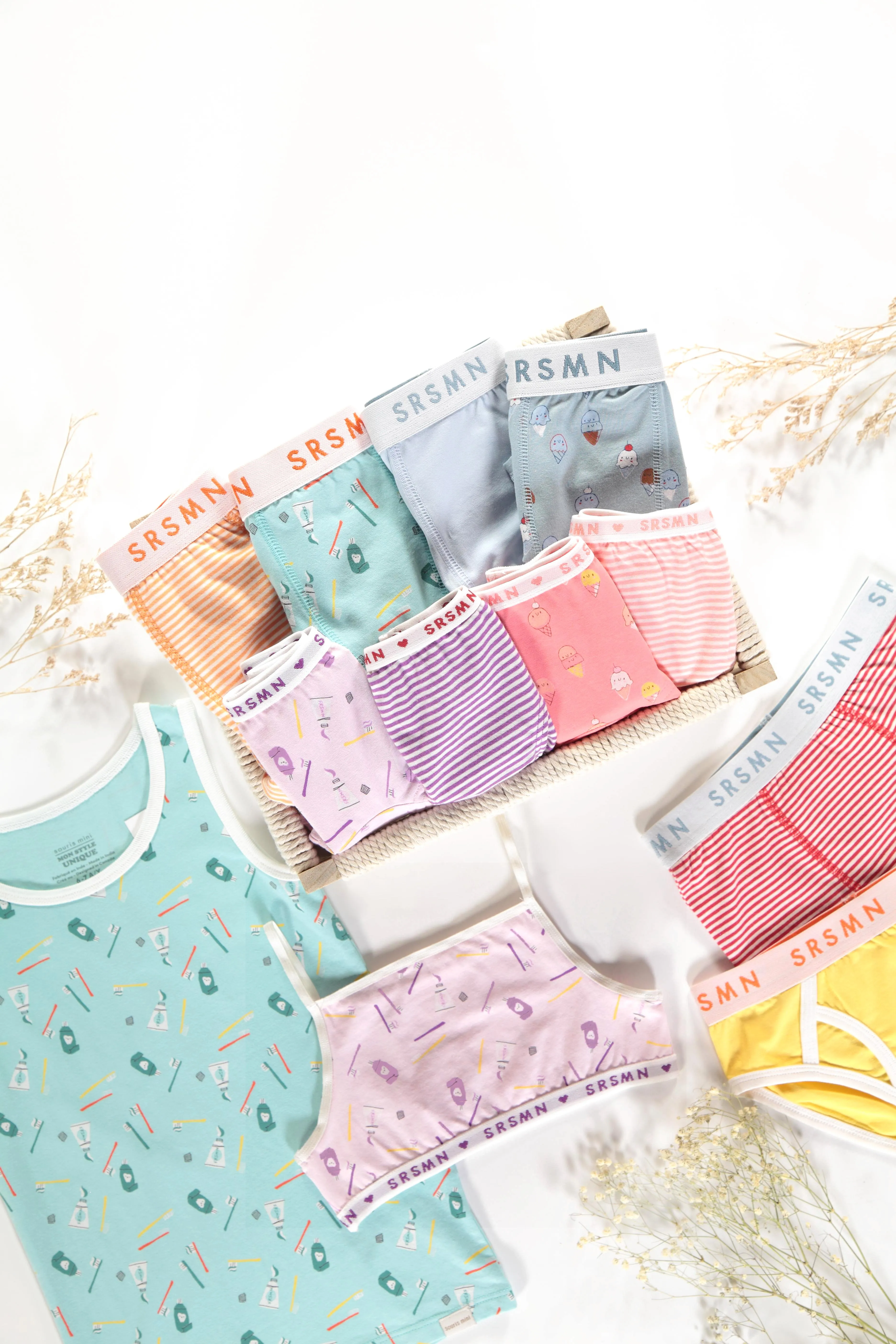 Camisole courte lavande avec motif en jersey, enfant  || Short lavender camisole with pattern in jersey, child