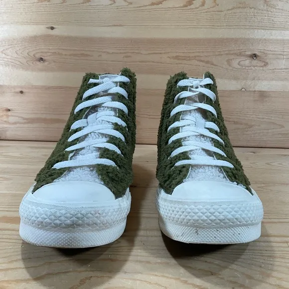 Chuck Taylor All Star Sherpa EVA Platform High GS Kids 5 Women’s 6.5 Moss Green