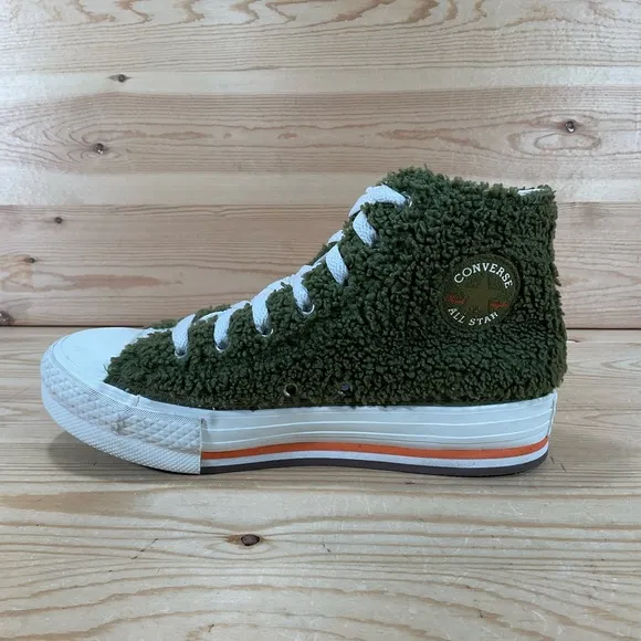 Chuck Taylor All Star Sherpa EVA Platform High GS Kids 5 Women’s 6.5 Moss Green