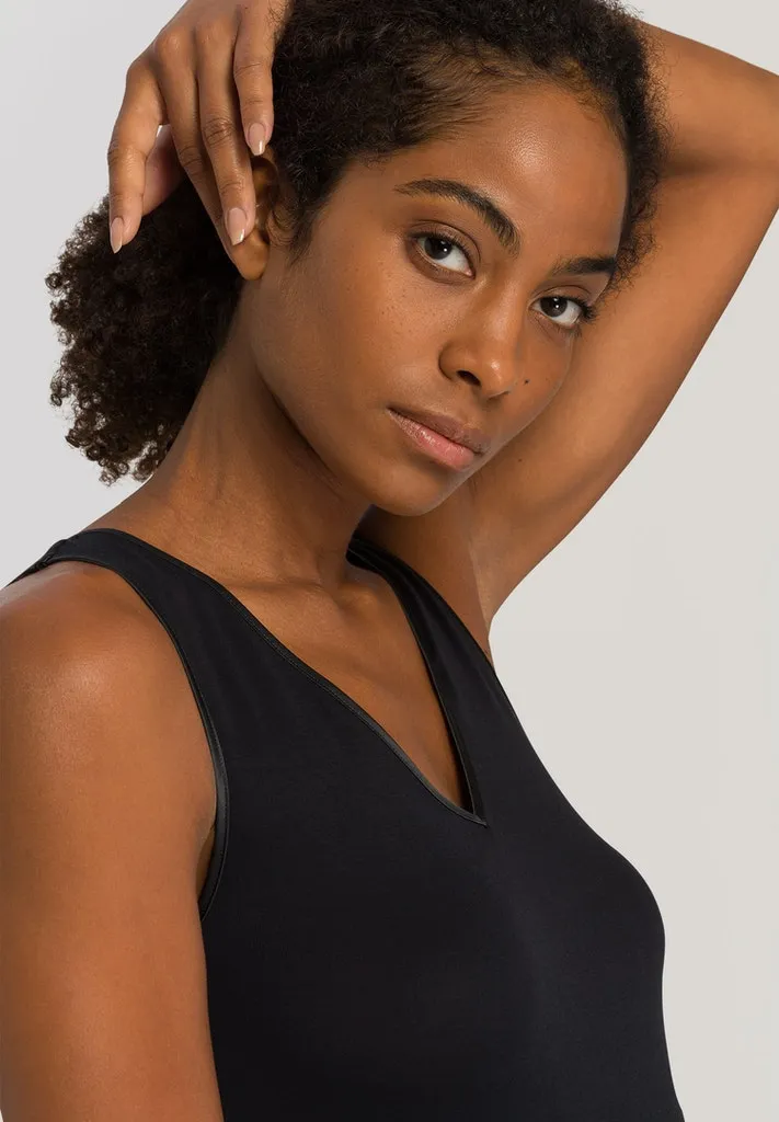 Cotton Seamless - V-Neck Tank Top