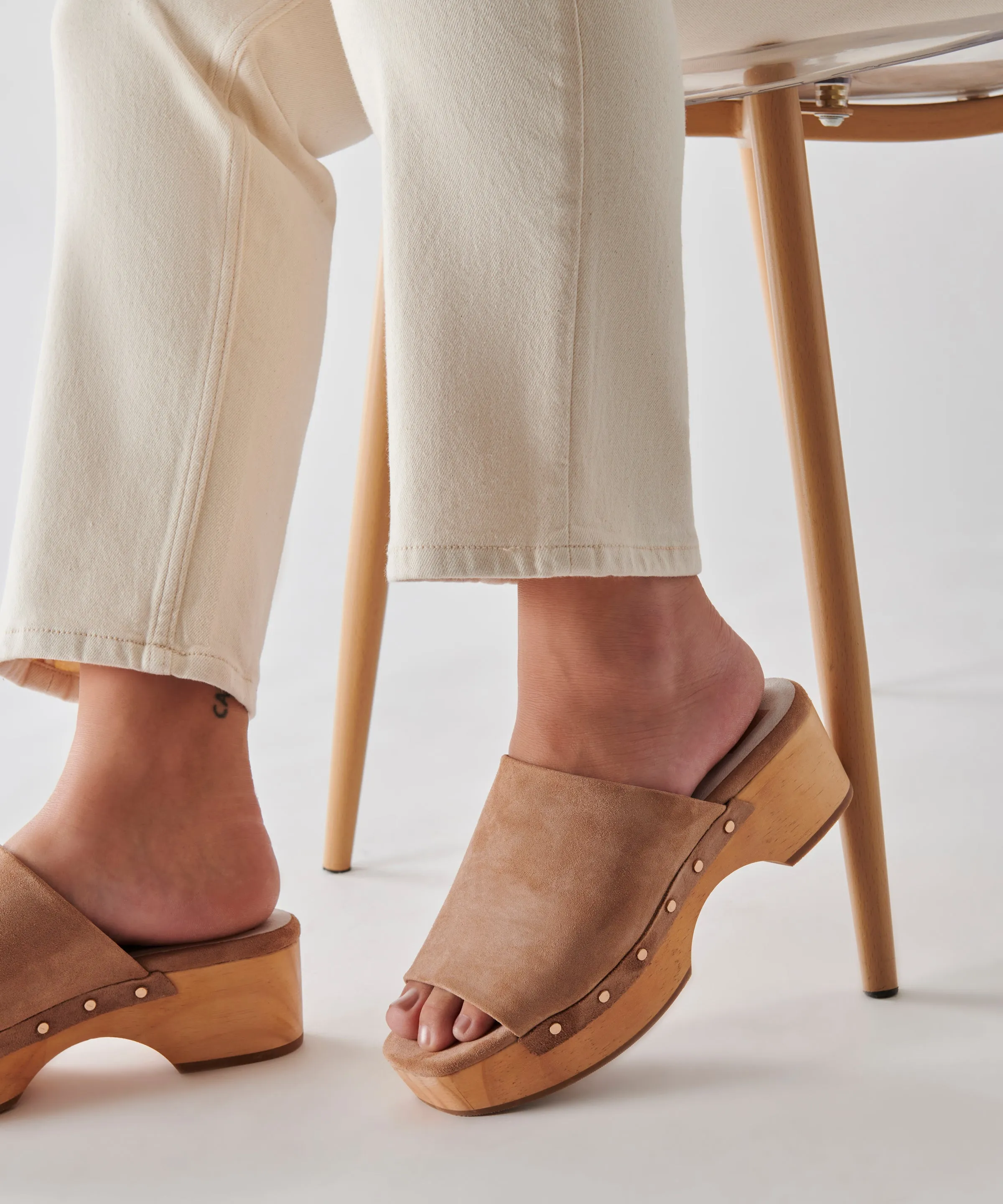 DORADO MULES TAUPE SUEDE
