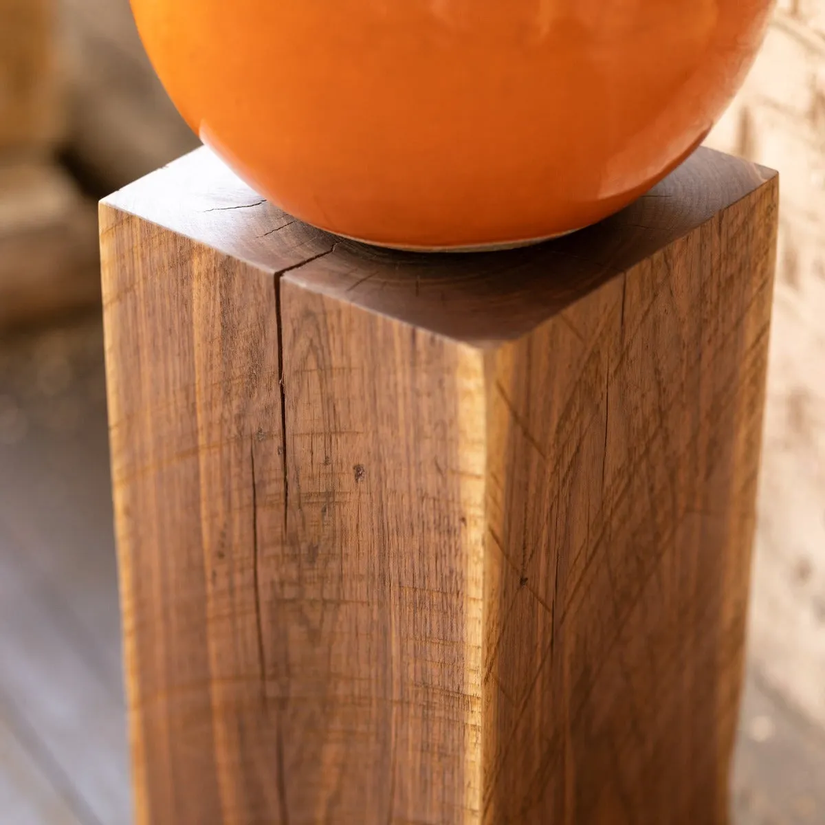 Le Boit | Solid Wood Cube Pedestal, Art Display, Side Table, Plinths