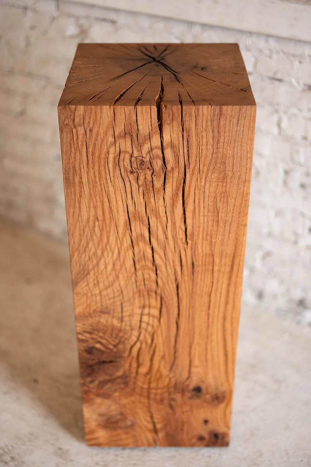 Le Boit | Solid Wood Cube Pedestal, Art Display, Side Table, Plinths