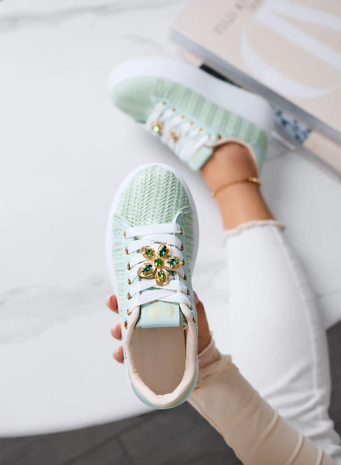 MARISA - Sneakers verde menta platform  con applicazione gioiello