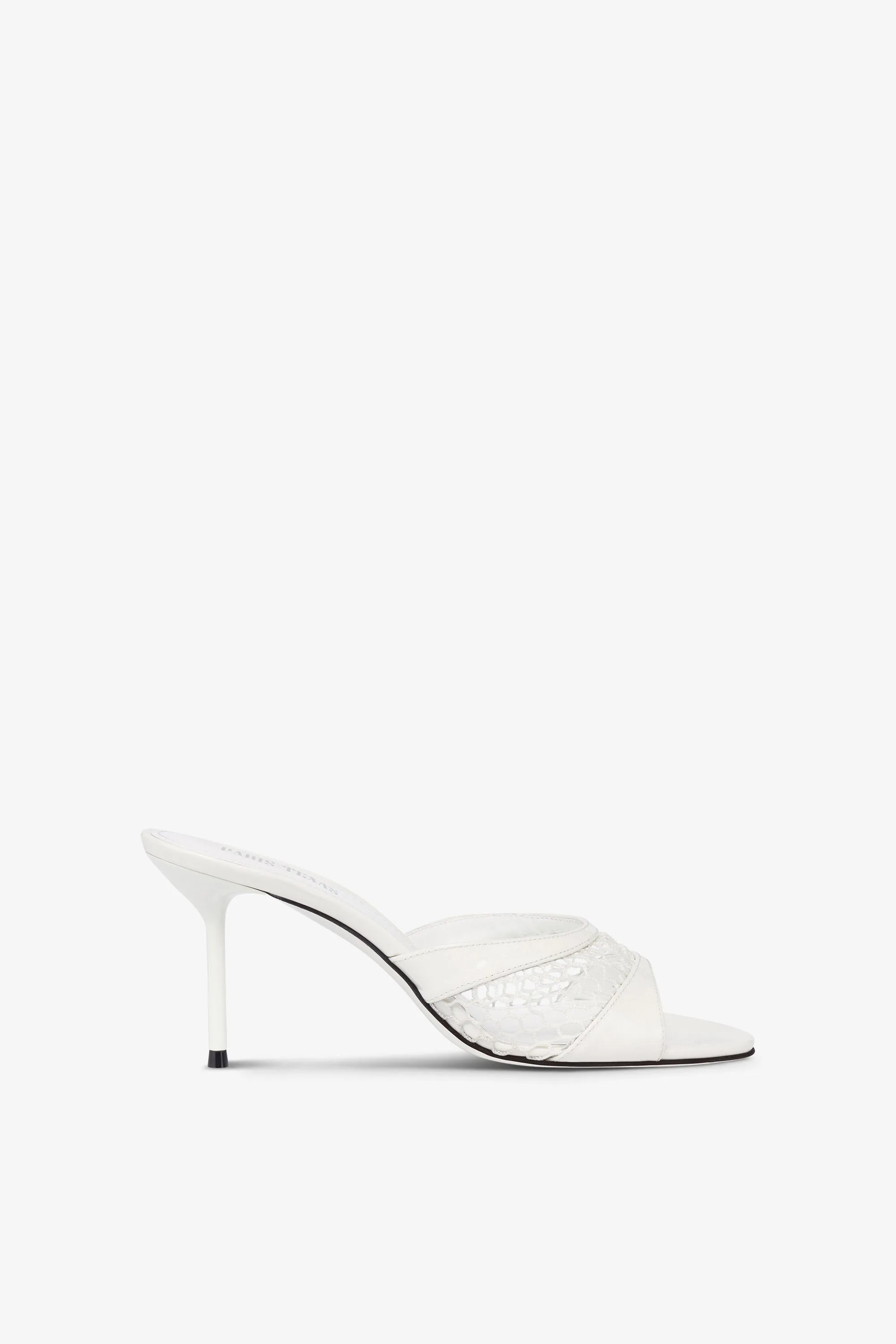 Mules in white mesh and patent leather
