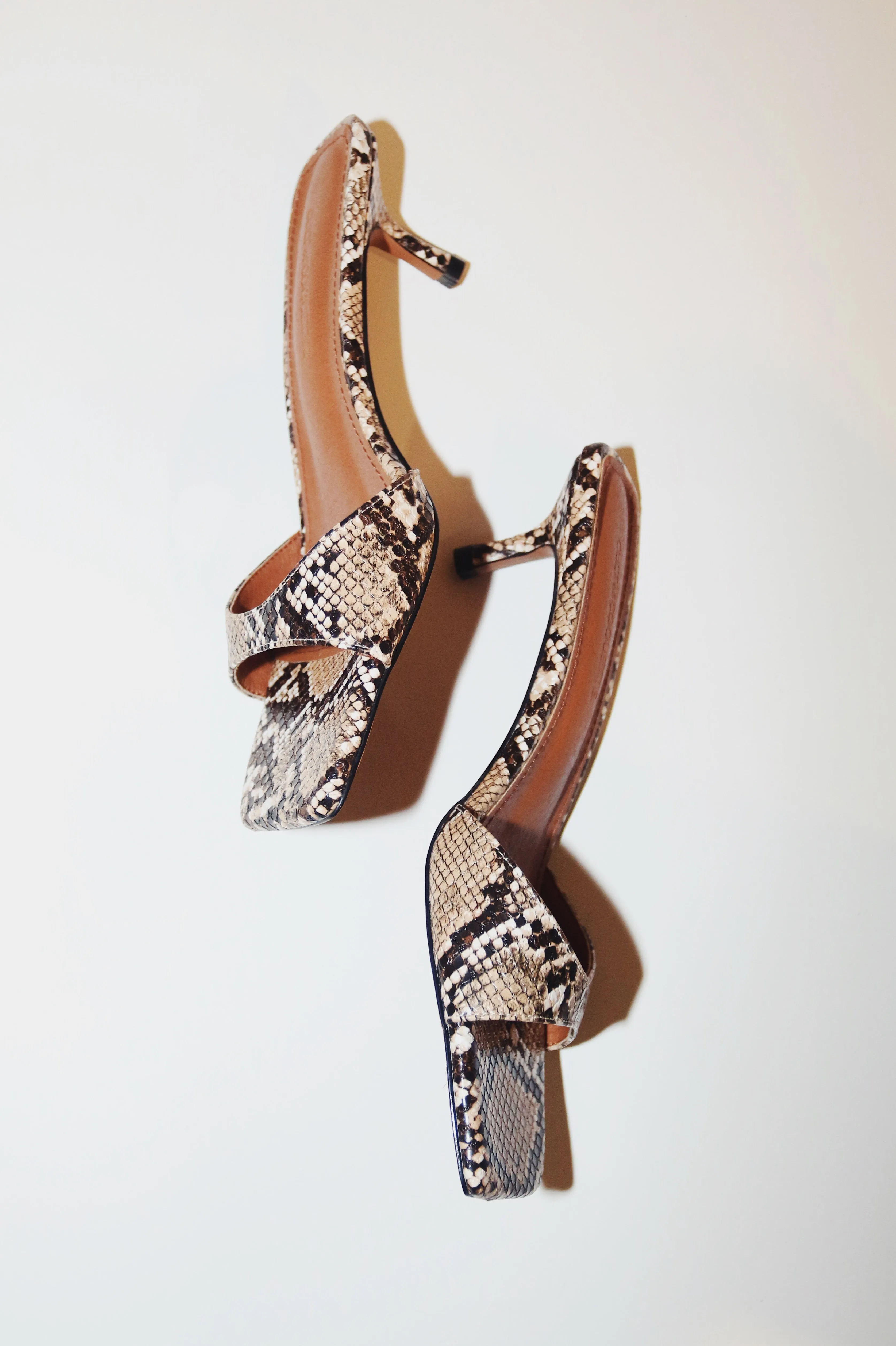 Olivia Tan Snake Mules 55 mm