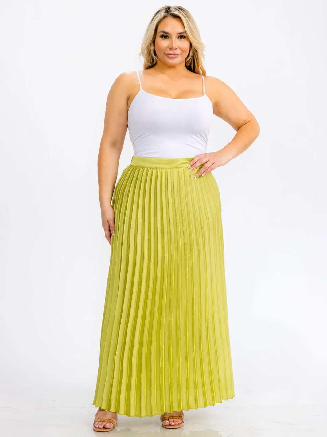 PLUS SIZE ZIPPER CLOSURE PLEATED MAXI SKIRT