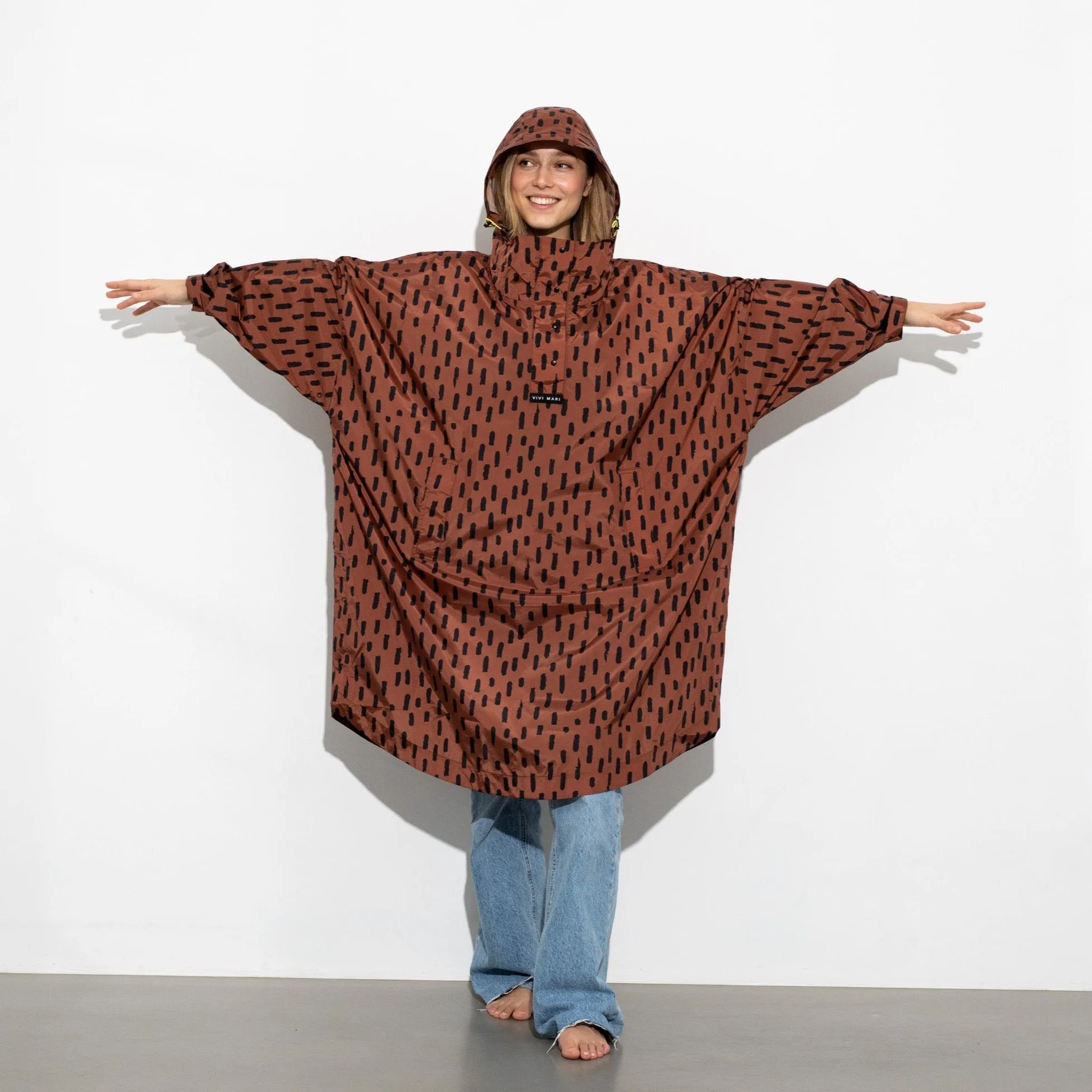 Raincoat drops rust/black