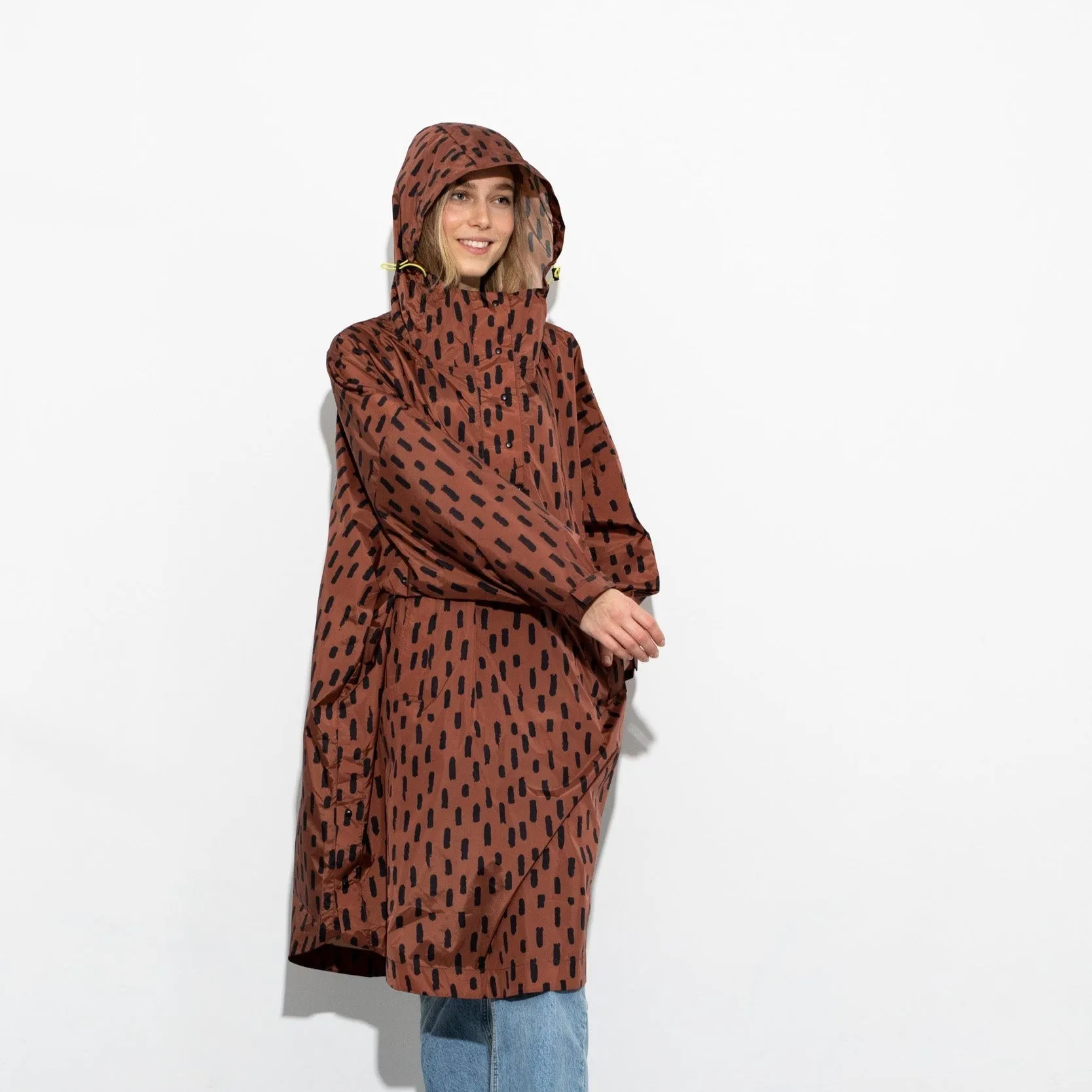 Raincoat drops rust/black