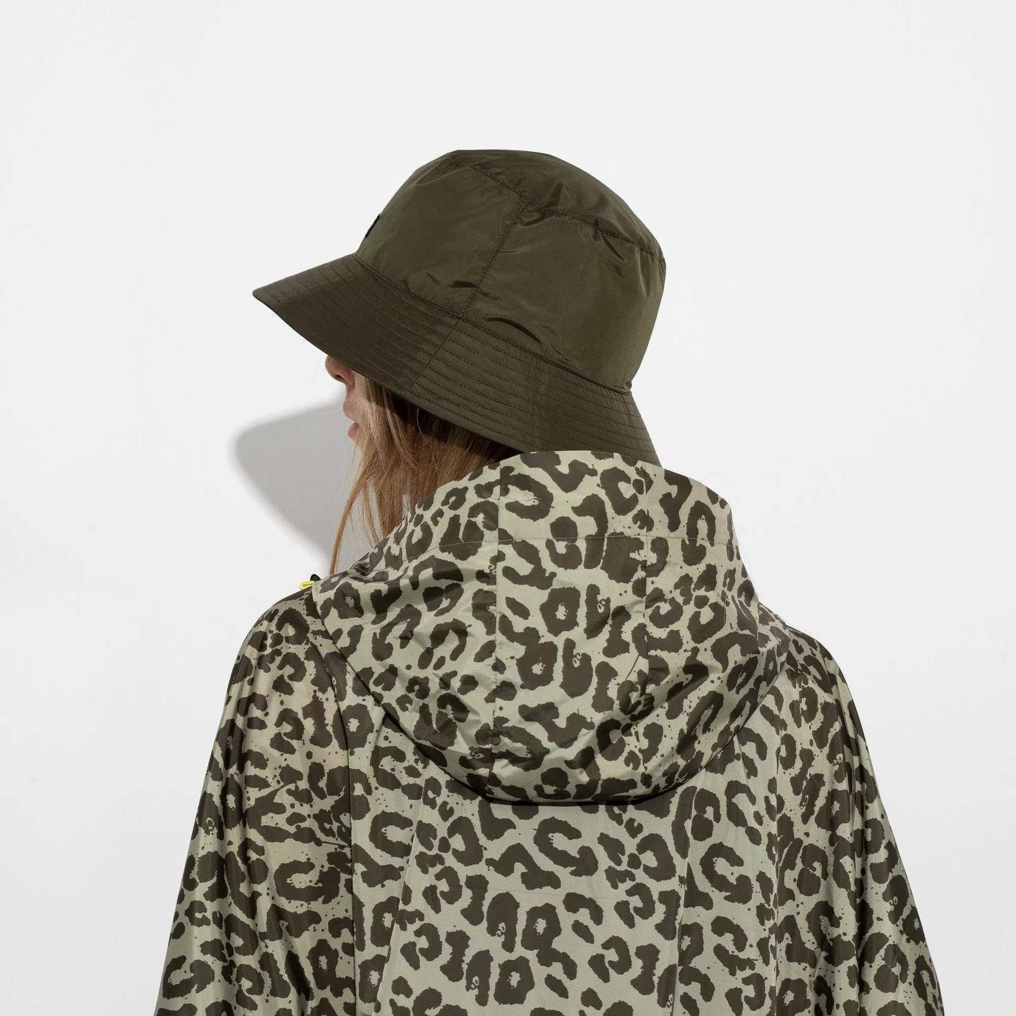 Raincoat leo splashes olive/pale olive