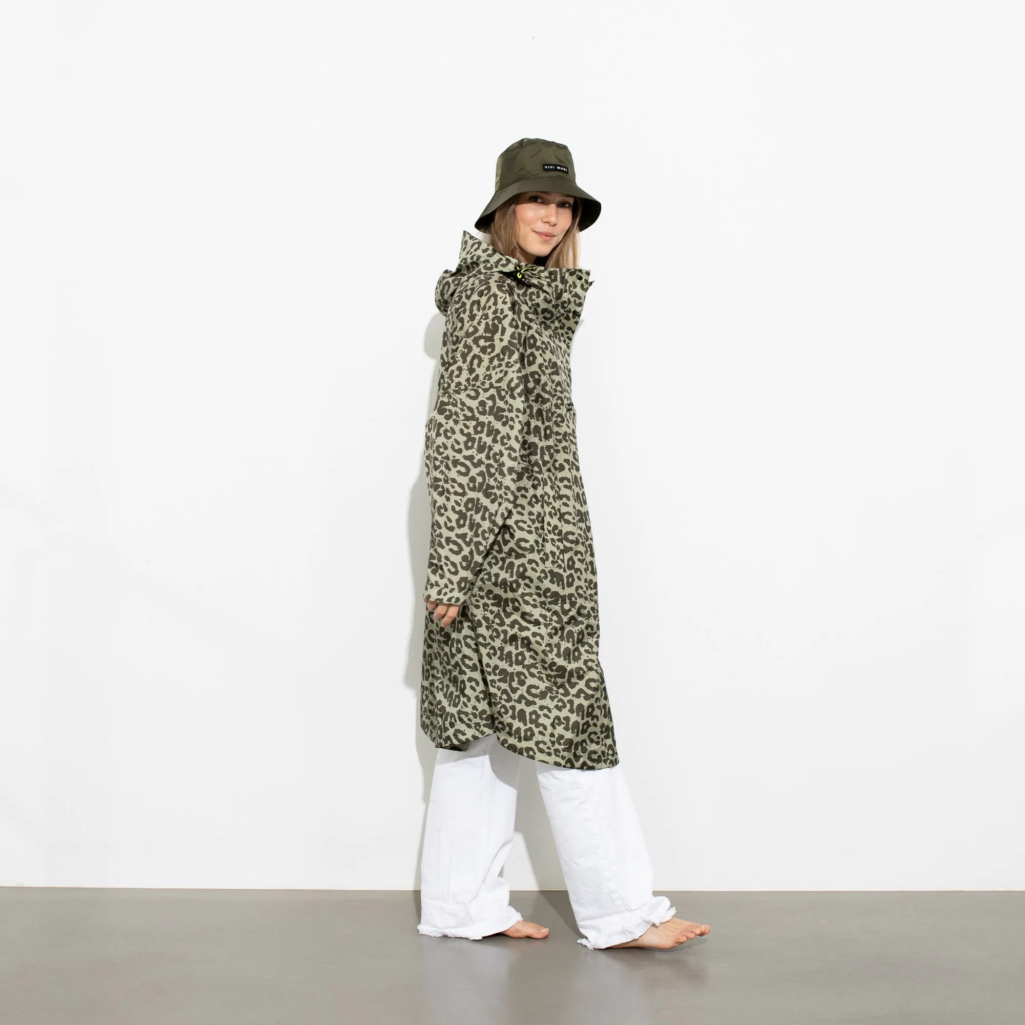 Raincoat leo splashes olive/pale olive