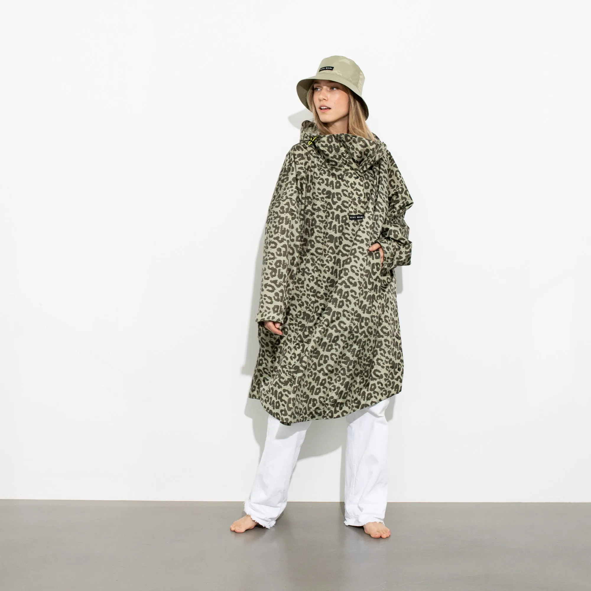 Raincoat leo splashes olive/pale olive