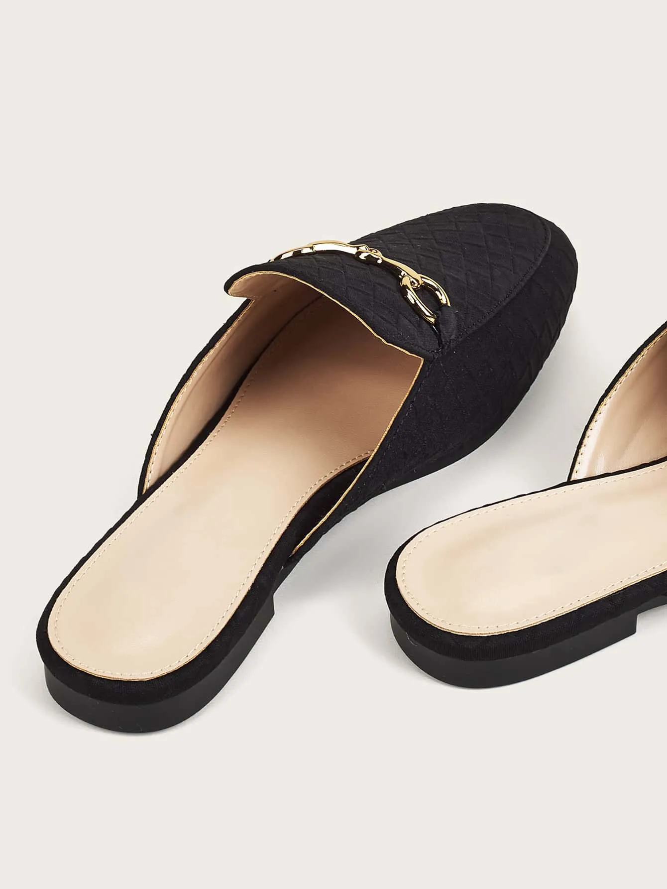 Snaffle Decor Woven Pattern Loafer Mules - Black - FD ⚡