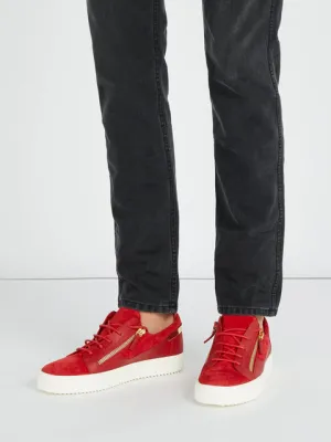 Spring Red Leather and Suede Patchwork Men's Casual Shoes Metal Stud Lace Up Breathable Low top Shoes Male Fashion Sneakers