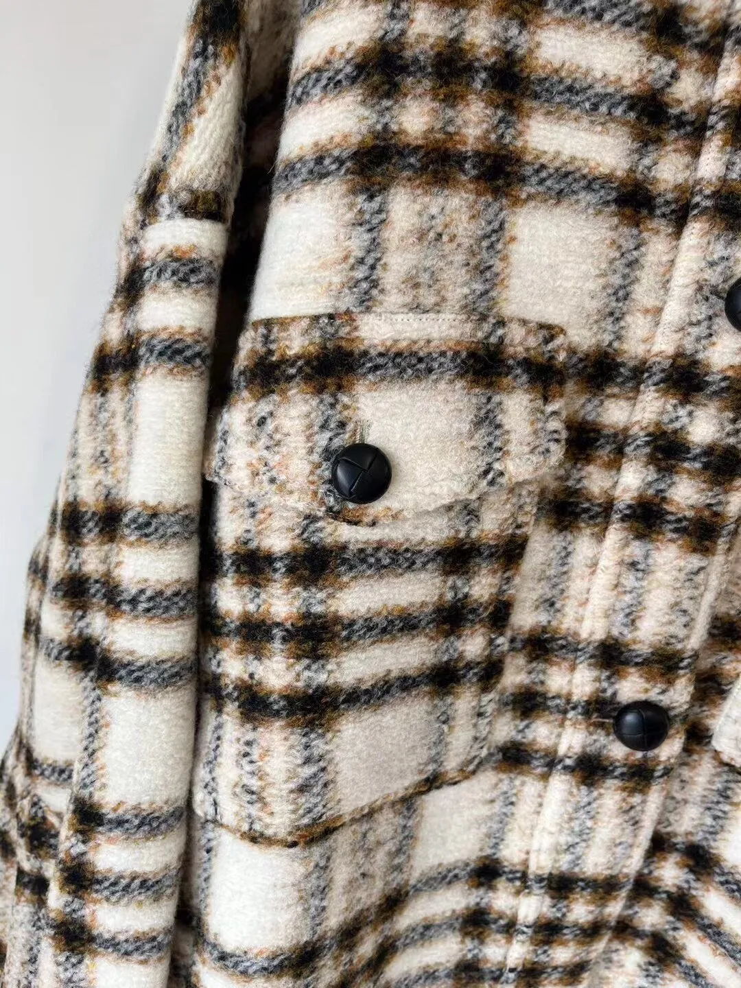 Women midi woolen coat cowhide buttons loose plaid coat