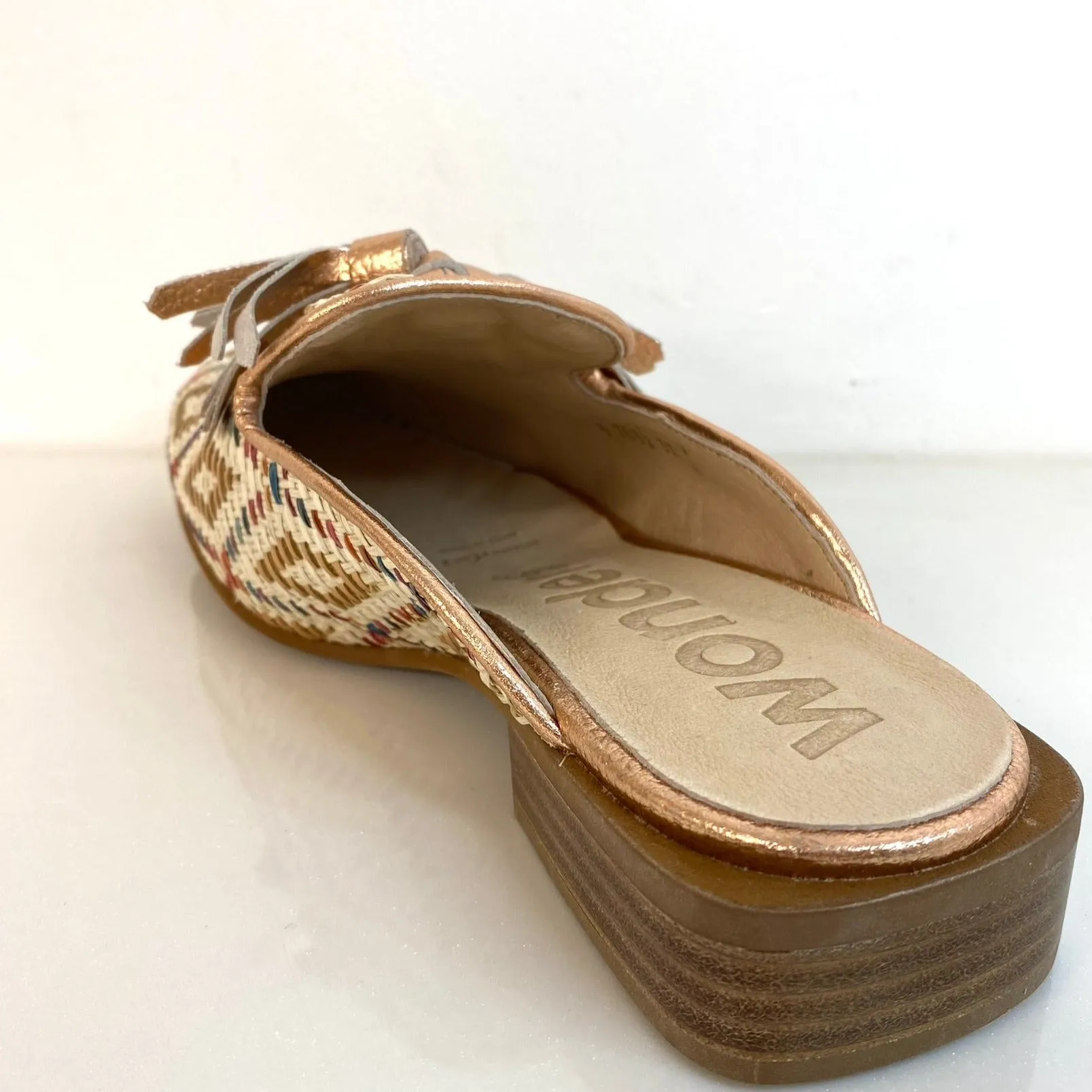 Wonders Woven Closed Toe Mules
