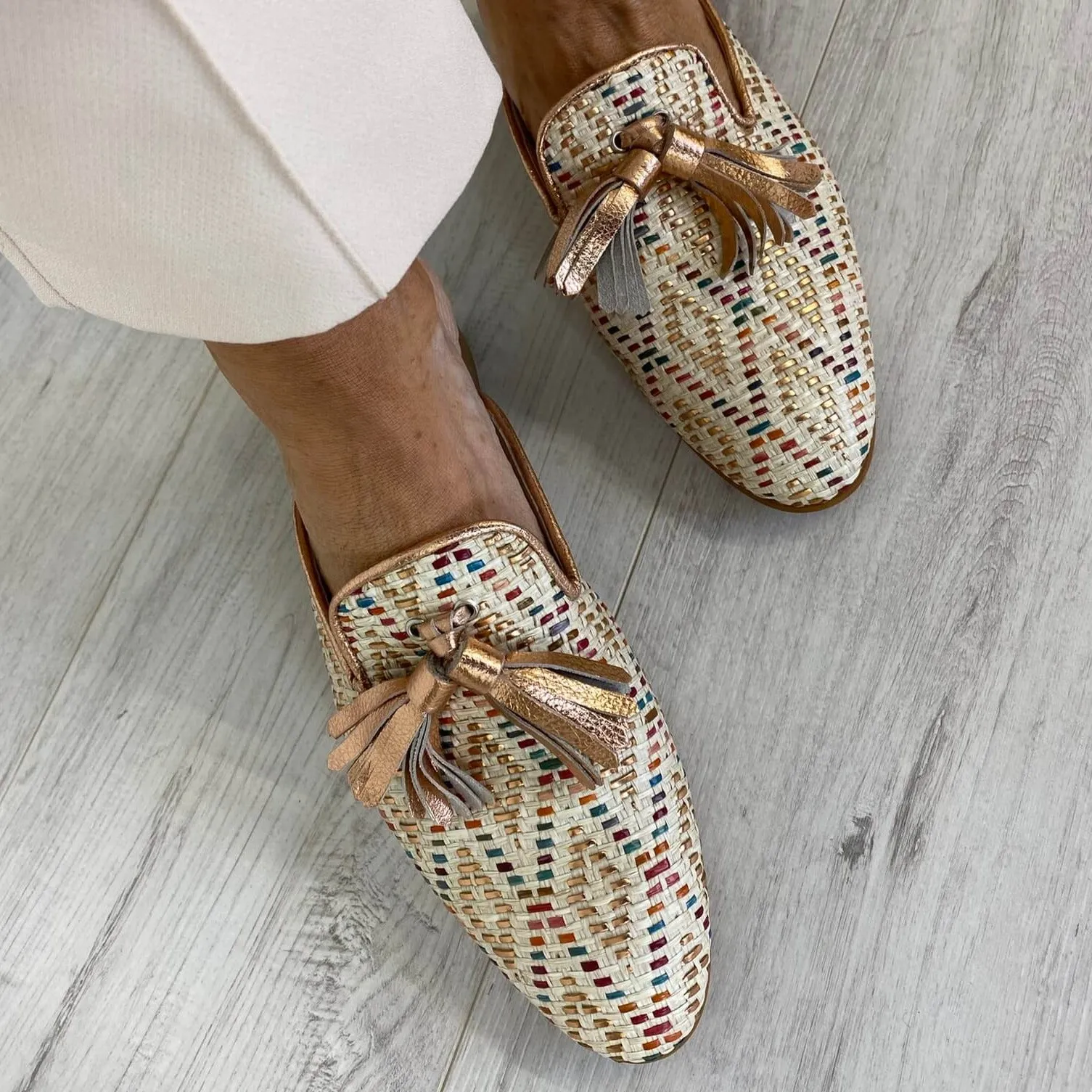 Wonders Woven Closed Toe Mules