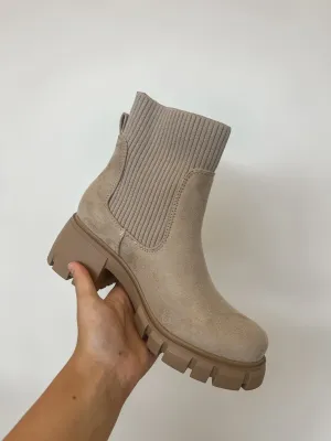 ZORDY CHELSEA BOOTS